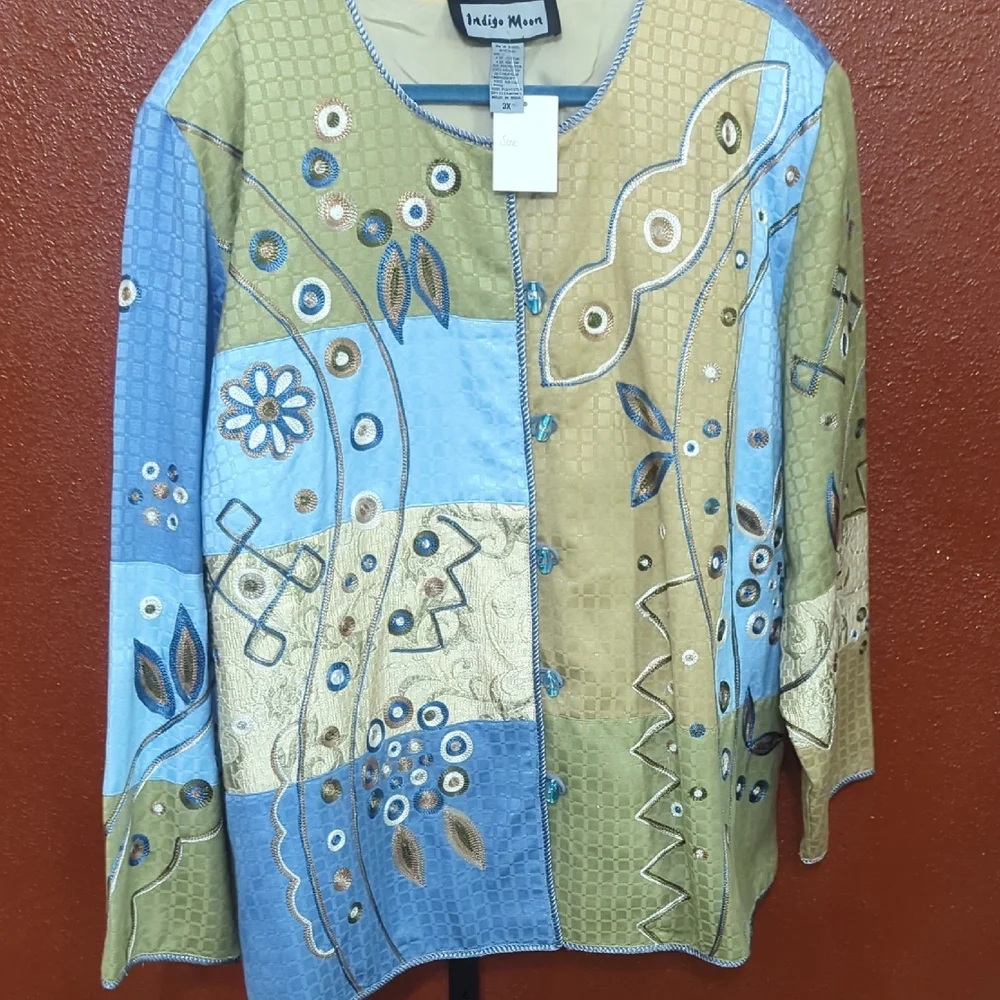 Colorful Embroidered Jacket - Picture 4 of 5